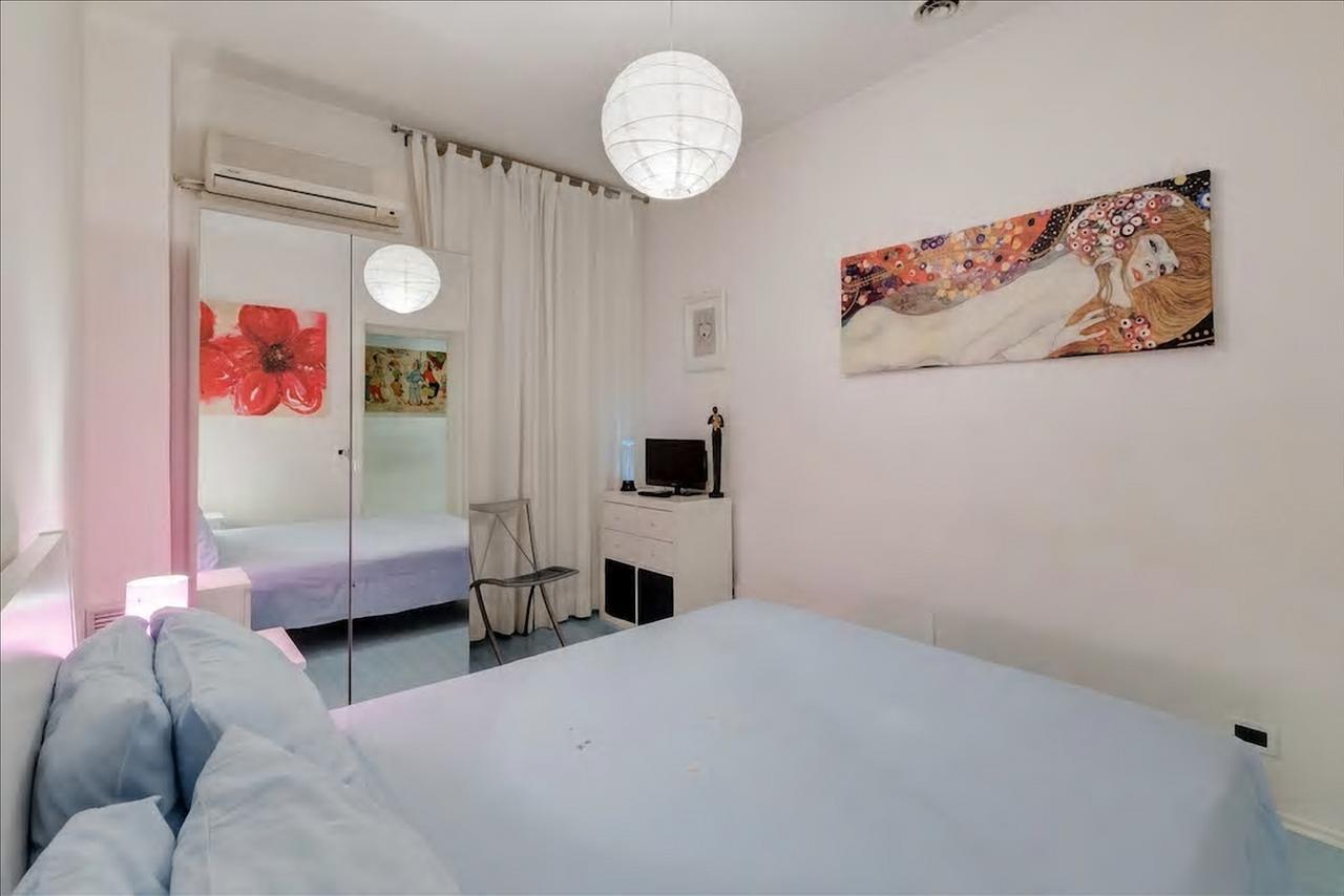 Holiday Jeans Apartment Rome Luaran gambar